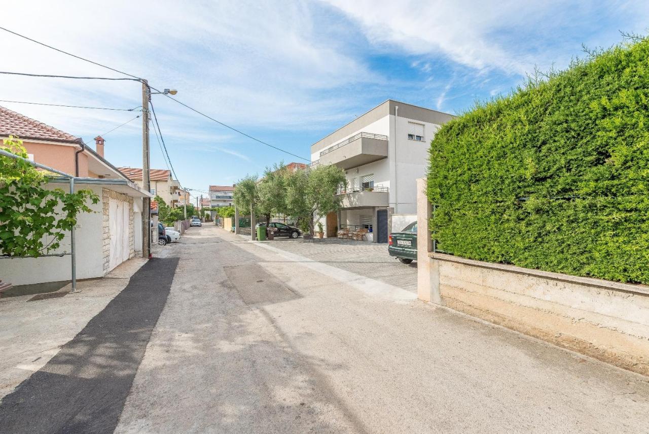 Apartments Villa Odesa With Shared Pool Zadar Buitenkant foto